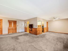 330 Lakeland Avenue 2H, Sayville NY 11782
