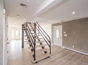 15 Roneck Court, Shirley NY 11967