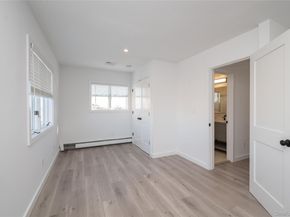 15 Roneck Court, Shirley NY 11967