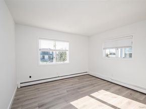 15 Roneck Court, Shirley NY 11967