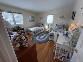 17 Whiting Road, East Quogue NY 11942