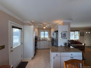 17 Whiting Road, East Quogue NY 11942