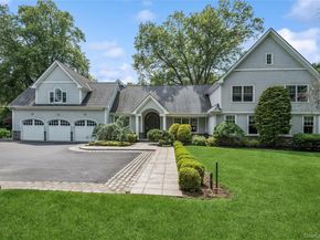 3 The Brae, Woodbury NY 11797
