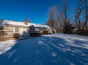 46 Crestwood Drive, Huntington Station NY 11746