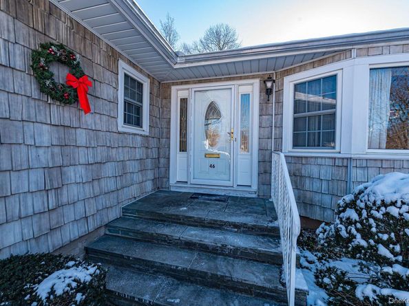 46 Crestwood Drive, Huntington Station NY 11746