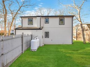 15 Ocean Avenue, East Quogue NY 11942