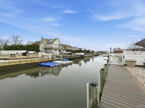 3 Neptune Place, Massapequa NY 11758