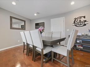 3 Neptune Place, Massapequa NY 11758