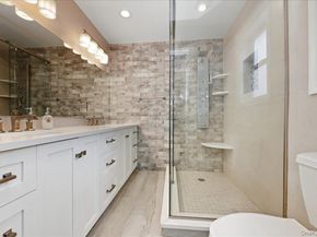 3 Neptune Place, Massapequa NY 11758