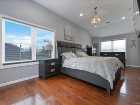 3 Neptune Place, Massapequa NY 11758