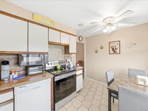 17 Wilson Lane, Bethpage NY 11714