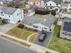17 Wilson Lane, Bethpage NY 11714
