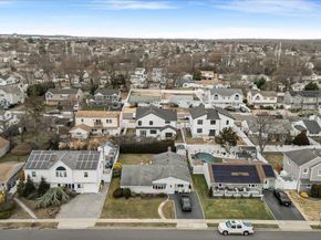 17 Wilson Lane, Bethpage NY 11714