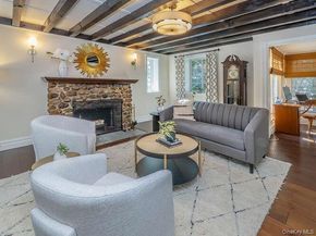 23 Ivy Way, Port Washington NY 11050