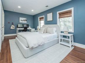 23 Ivy Way, Port Washington NY 11050