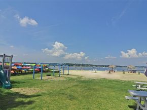 23 Ivy Way, Port Washington NY 11050