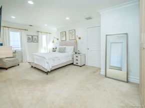 23 Ivy Way, Port Washington NY 11050