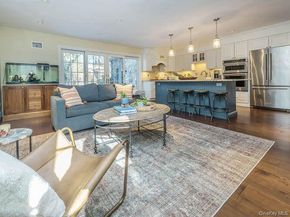 23 Ivy Way, Port Washington NY 11050