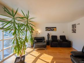 19611 Pompeii Avenue, Hollis NY 11423