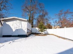 19611 Pompeii Avenue, Hollis NY 11423