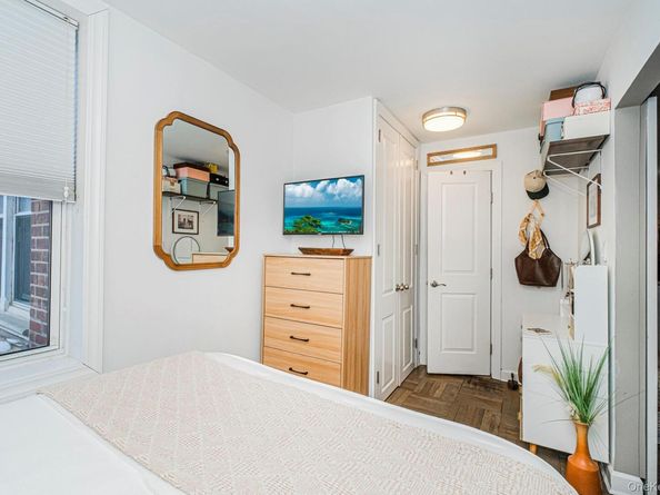 130 Beach 121st Street 1G, Rockaway Park NY 11694