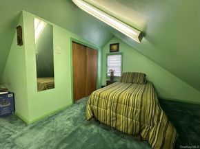 19153 115th Road, Saint Albans NY 11412