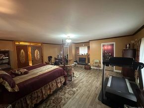 19153 115th Road, Saint Albans NY 11412