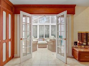 25 North Drive, Great Neck NY 11021