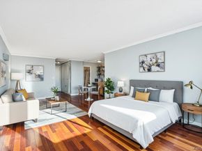 152-18 Union Turnpike 8S, Flushing NY 11367