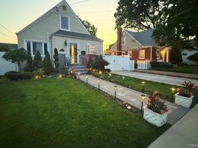 215 Monroe Street, Franklin Square NY 11010