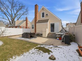 215 Monroe Street, Franklin Square NY 11010