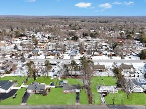 17 Groton Lane, Coram NY 11727