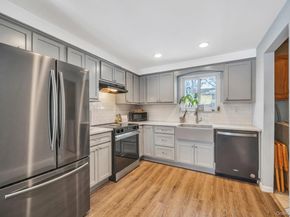 17 Groton Lane, Coram NY 11727