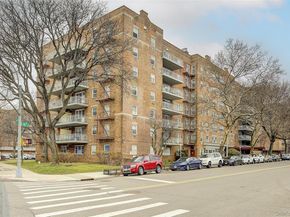 149-30 88th Street 6J, Lindenwood NY 11414