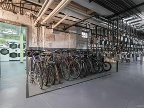 118-11 84th Avenue 301, Kew Gardens NY 11415