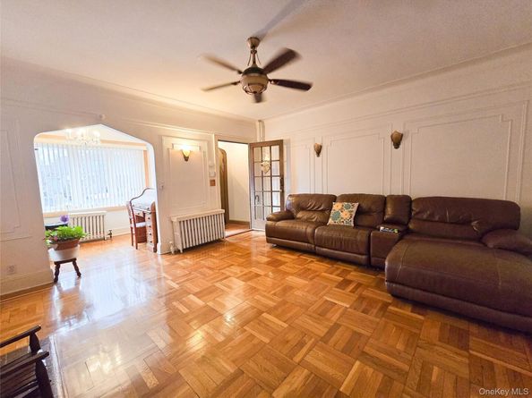 14957 21st Avenue, Whitestone NY 11357