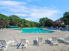 15 Birchwood Road, Medford NY 11763