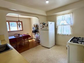 586 Stratford Road, North Baldwin NY 11510