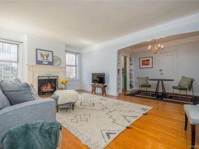 25 Parkview Avenue 2K, Bronxville NY 10708