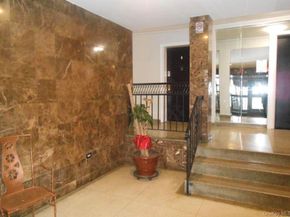 Kew Gardens Rd RD 6N, Richmond Hill North NY 11418