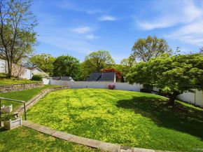 16 Marianna Drive, Hastings-on-Hudson NY 10706