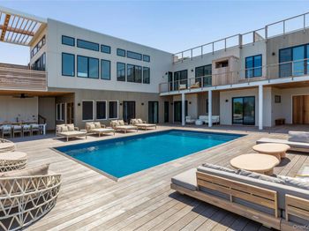 2 Ocean Bay Boulevard