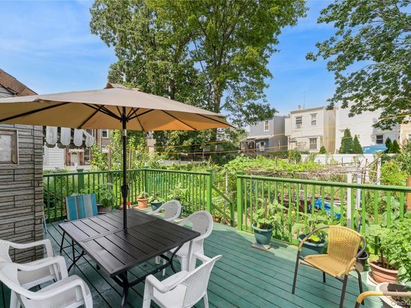 102-15 85th Drive, Richmond Hill NY 11418