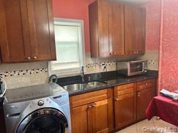 Undisclosed Address #901957, Jamaica NY 11433