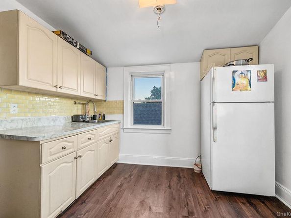 27-28 Humphreys Street, East Elmhurst NY 11369
