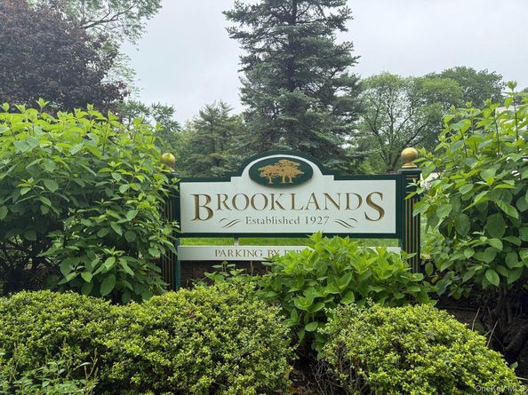10 Brooklands 1E, Bronxville NY 10708