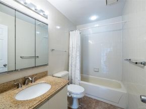 18 Windward Lane 17, Bronx NY 10464