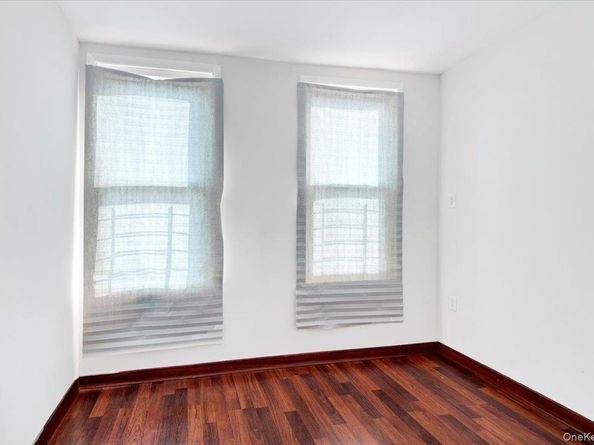 1573 Hollywood Avenue, Bronx NY 10461