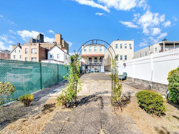 1573 Hollywood Avenue, Bronx NY 10461