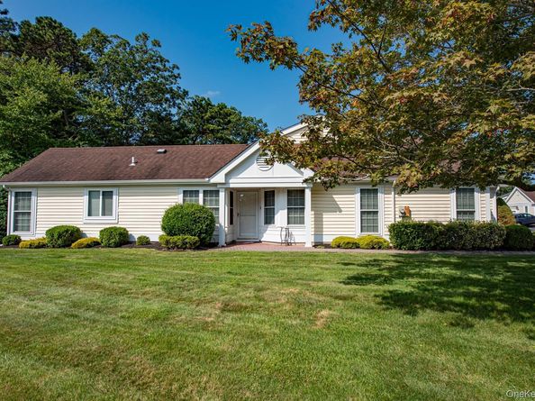 25 Douglaston Court, Ridge NY 11961